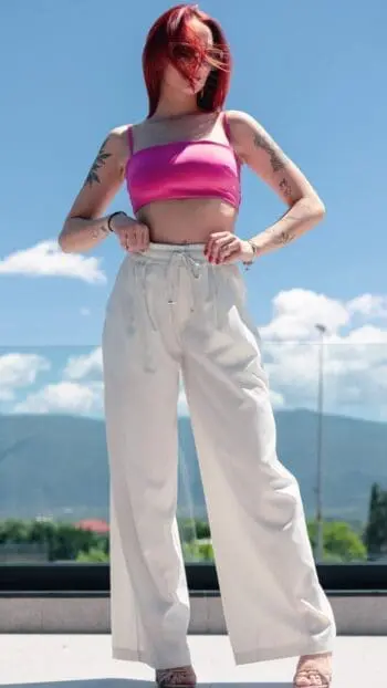 BEIGE PANTS