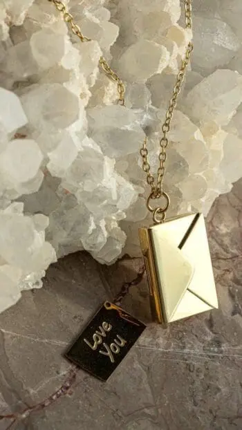 LOVE LETTER NECKLACE