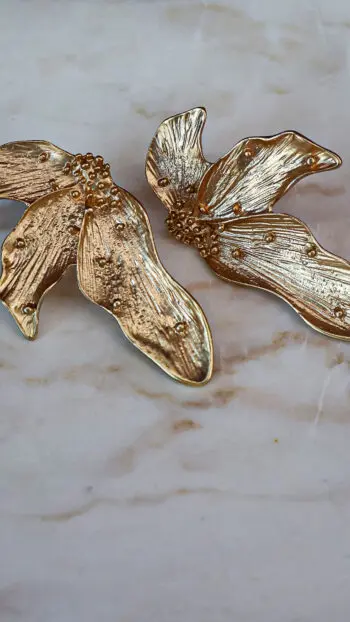 GOLD FLOWER EARRINGS