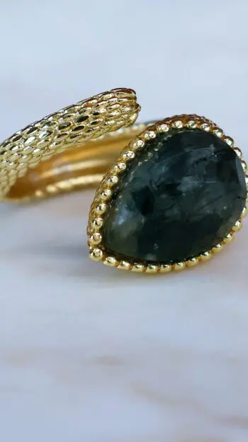 BLACK STONE RING