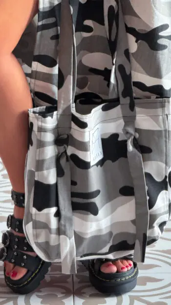 CAMO CANVAS TOTE BAG